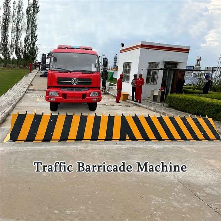 traffic-barricade-machine